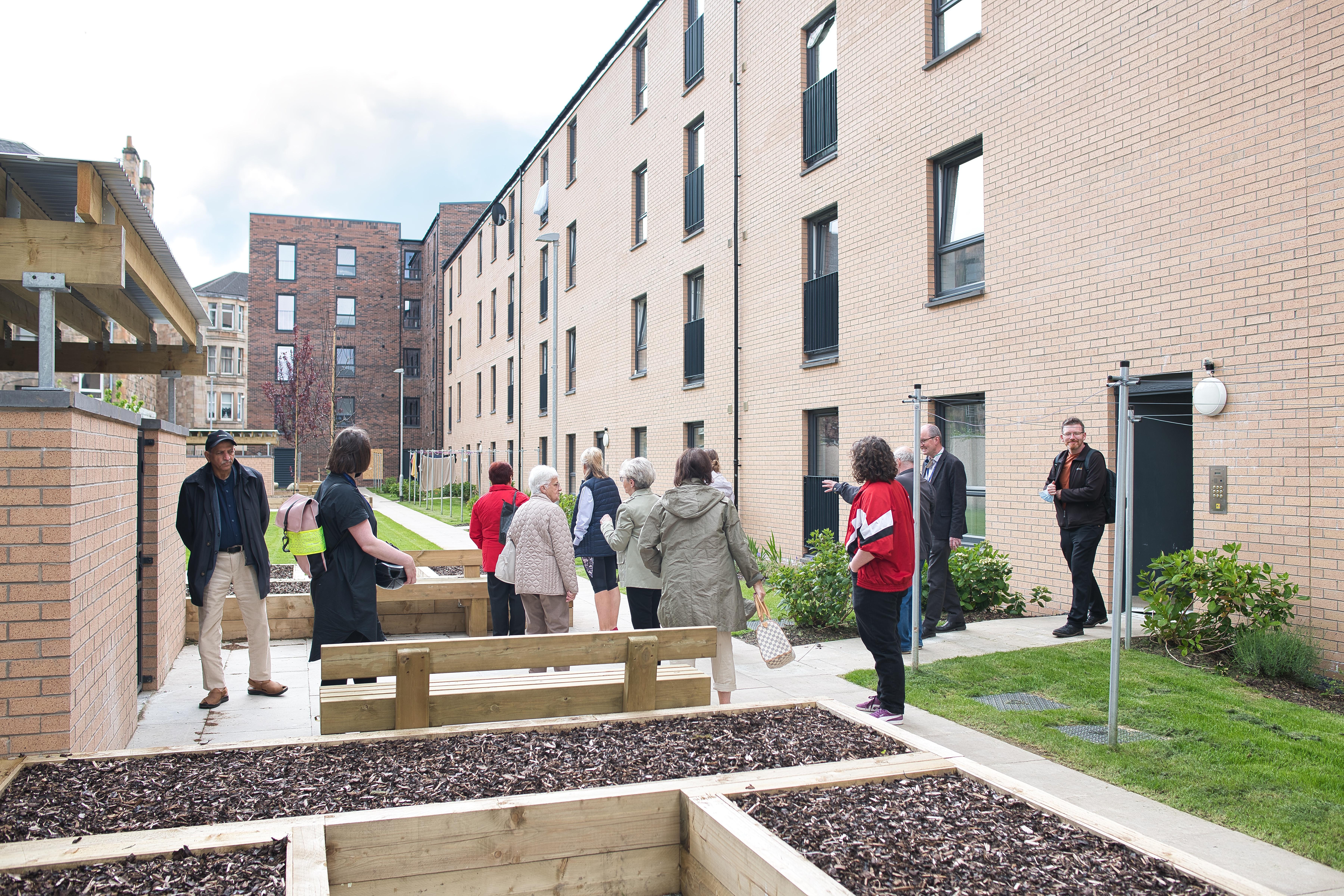 General housing 4